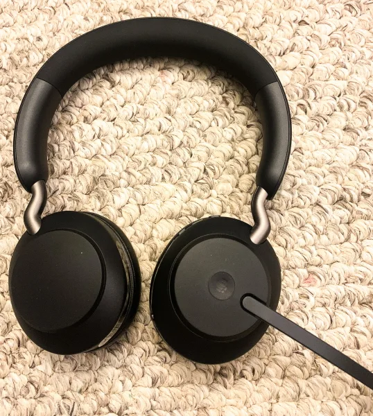 Đánh giá tai nghe Bluetooth Jabra Evolve2 65 4 Jabre Evolve2 65 3