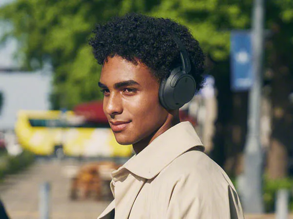 Ưu nhược điểm của tai nghe chụp đầu và lời khuyên khi chọn mua 2 Gioi Thieu Ve Tai Nghe Chup Dau