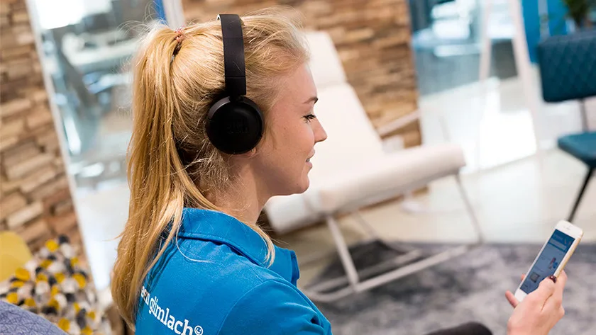 Sự khác biệt giữa tai nghe úp tai và tai nghe chụp tai 4 Uu Diem Tai Nghe Up Tai